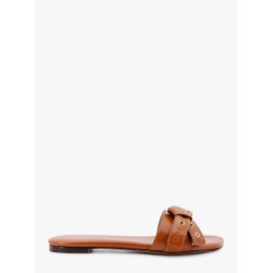 Leather sandals with engraved logo