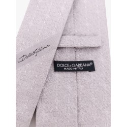 Silk tie