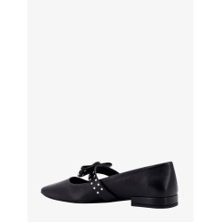 Leather ballerinas with frontal studs