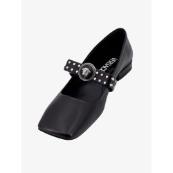 Leather ballerinas with frontal studs