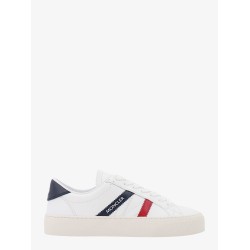Low-top leather sneakers