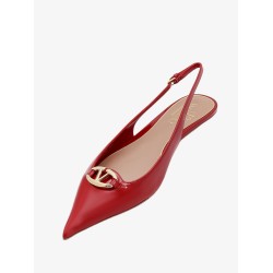 Patent leather slingback with vlogo signature detail