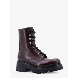 Leather boots with engraved logo