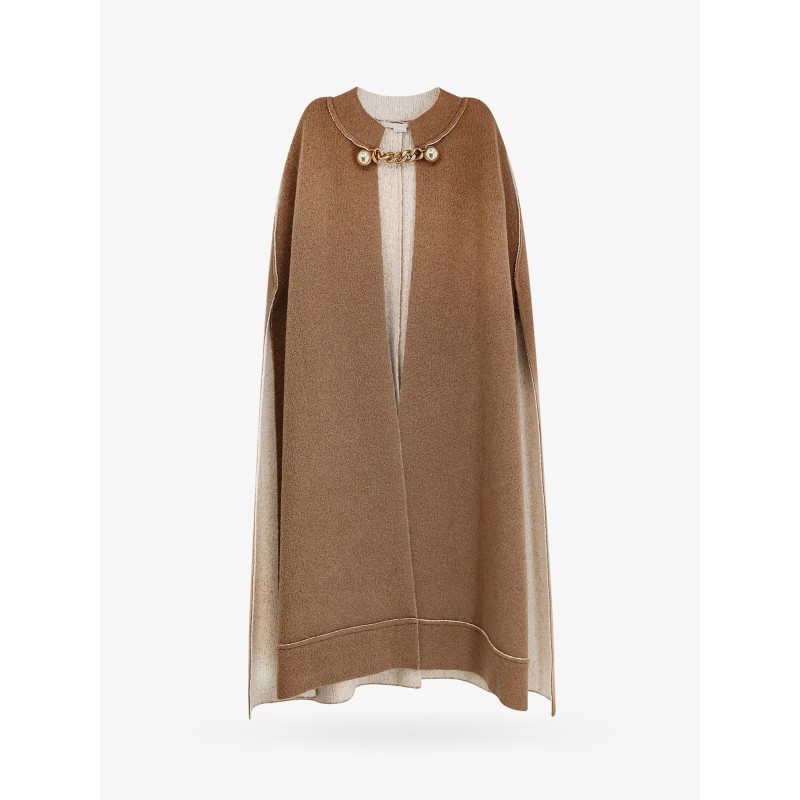 Responsible wool cape