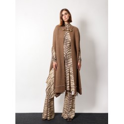 Responsible wool cape