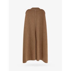Responsible wool cape