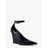 Patent leather décolleté with vlogo the bold buckle