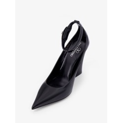 Patent leather décolleté with vlogo the bold buckle