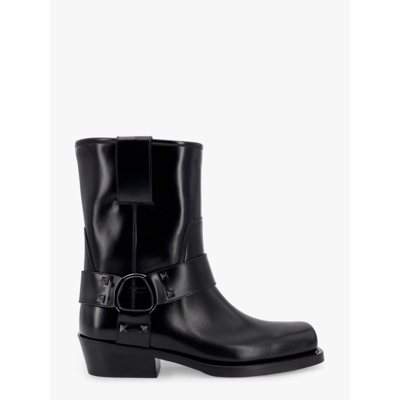 Biker leather boots with iconic studs