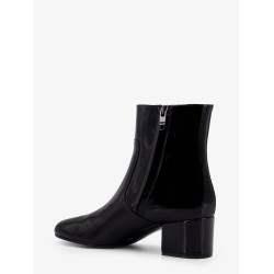 Patent leather boots with engraved triomphe logo