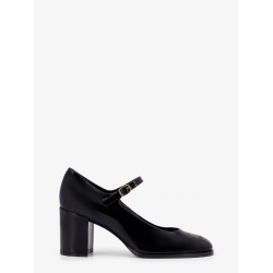 Patent leather décolleté