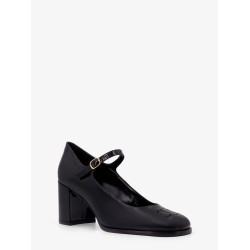 Patent leather décolleté