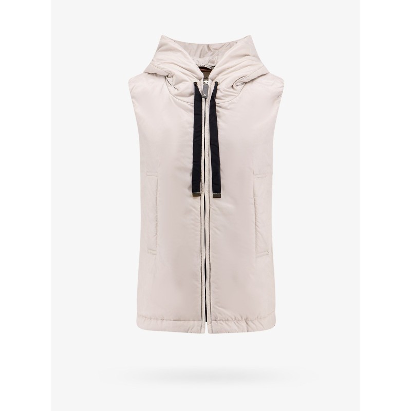 The cube sleeveless jacket with cameluxe padding