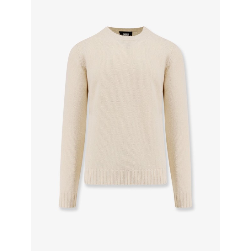 Cashmere sweater