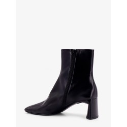 Dutyfree leather boots