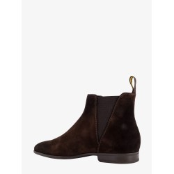 Suede boots