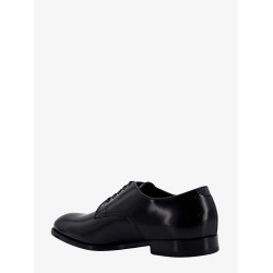 Patent leather lace-up shoe