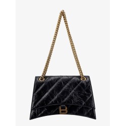Matelassé leather shoulder bag with frontal monogram