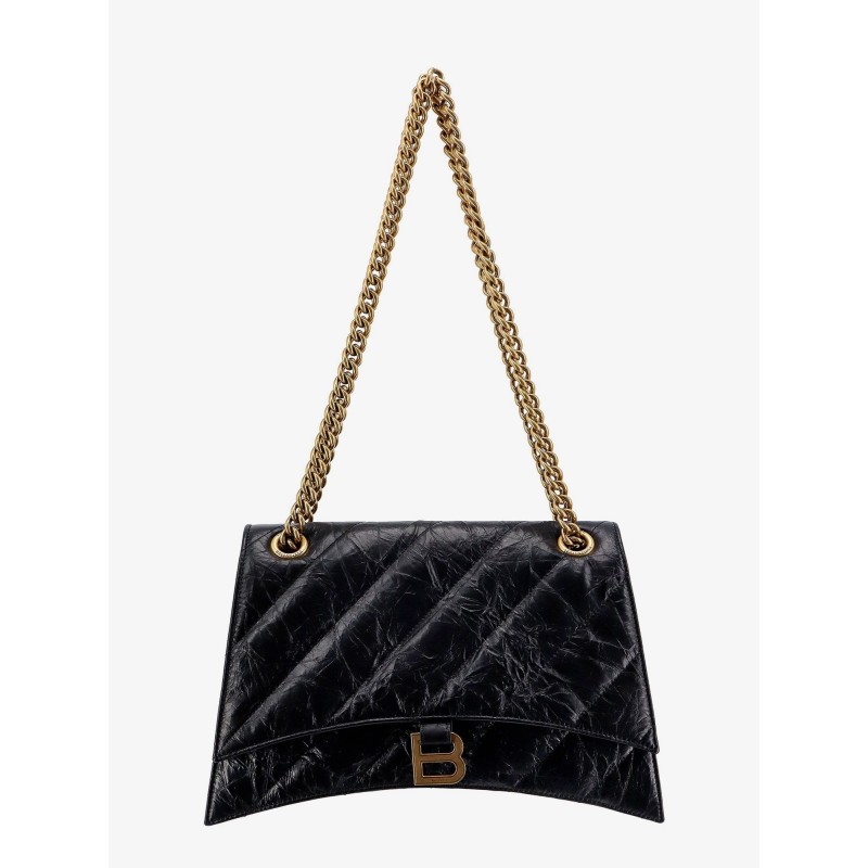 Matelassé leather shoulder bag with frontal monogram