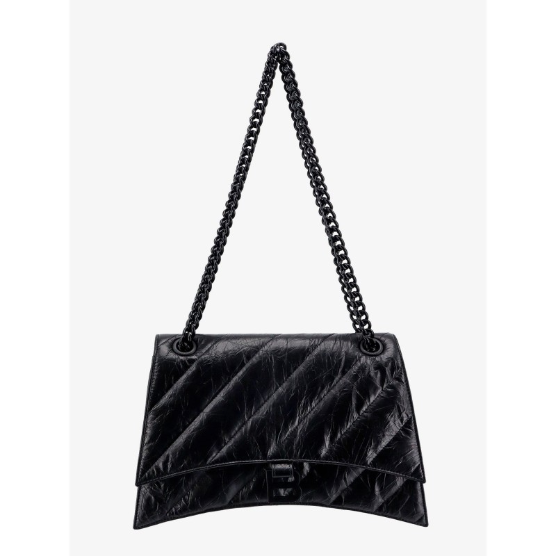 Matelassé leather shoulder bag with frontal monogram