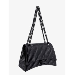 Matelassé leather shoulder bag with frontal monogram