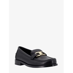 Leather loafer with iconic gancini detail