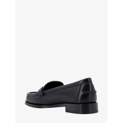 Leather loafer with iconic gancini detail