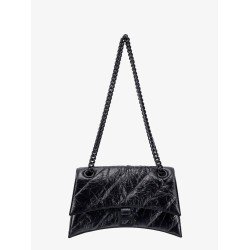 Matelassé leather shoulder bag with frontal monogram