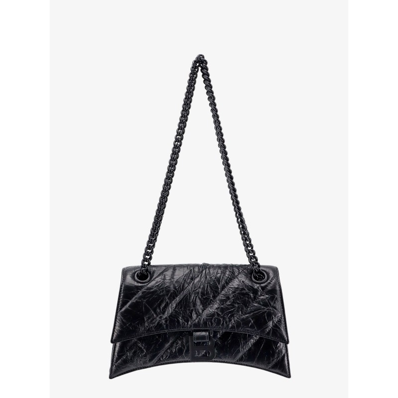 Matelassé leather shoulder bag with frontal monogram