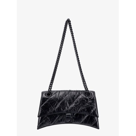 Matelassé leather shoulder bag with frontal monogram