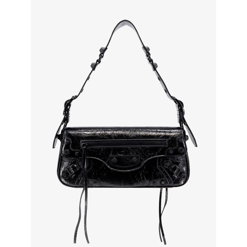 Patent leather shoulder bag with metal details
