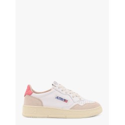 Medalist low leather sneakers