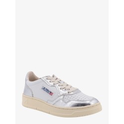 Leather sneakers with laminated profiles