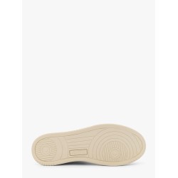 Medalist low leather sneakers