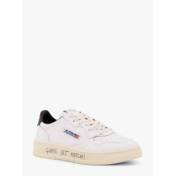 Medalist low leather sneakers