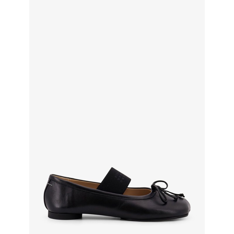 Leather ballerinas