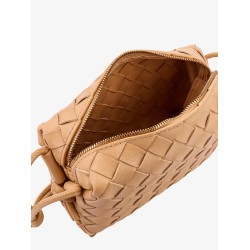 Leather shoulder bag with intrecciato motif