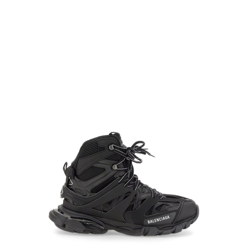 SNEAKER TRACK HIKE