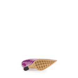 POINTED DECOLLETE