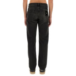 JEANS IN DENIM