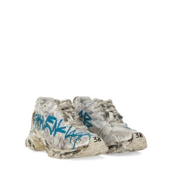 SNEAKER RUNNER
