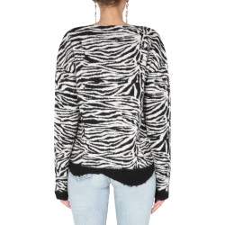 V-NECK SWEATER