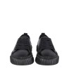 LOW-TOP SNEAKER