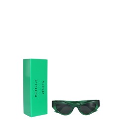 CAT-EYE SUNGLASSES
