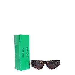 CAT-EYE SUNGLASSES