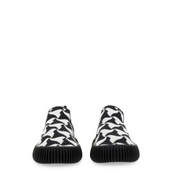 KNIT SLIP-ON SNEAKER