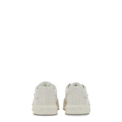 "LOW-TOP ONE STUD" SNEAKER