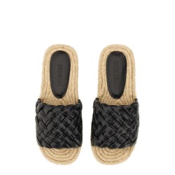 LEATHER SANDAL