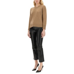 V-NECK SWEATER