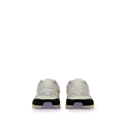 SNEAKERS BUMP